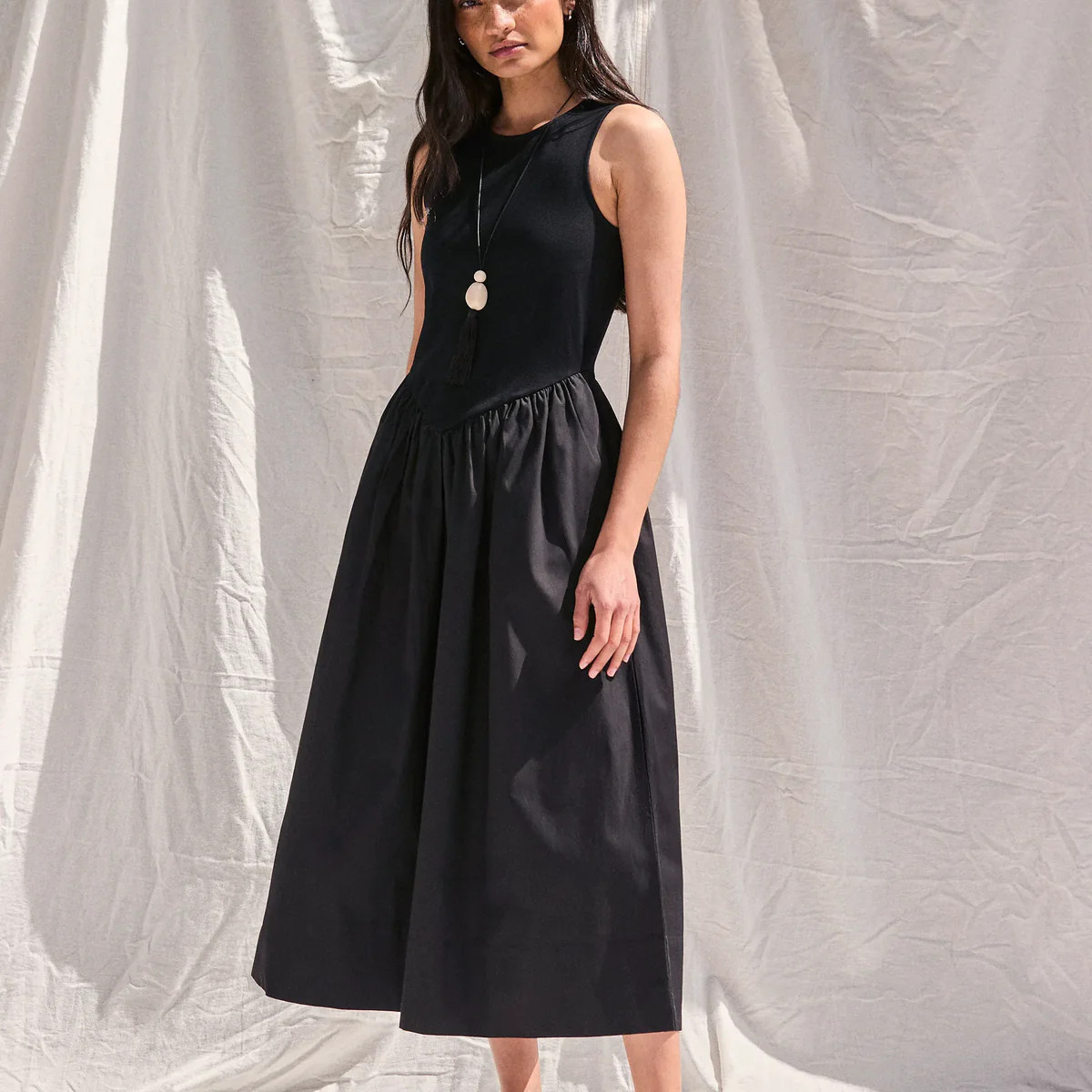 Black Jersey Bodice Midi Waisted Dress | Ro&Zo
