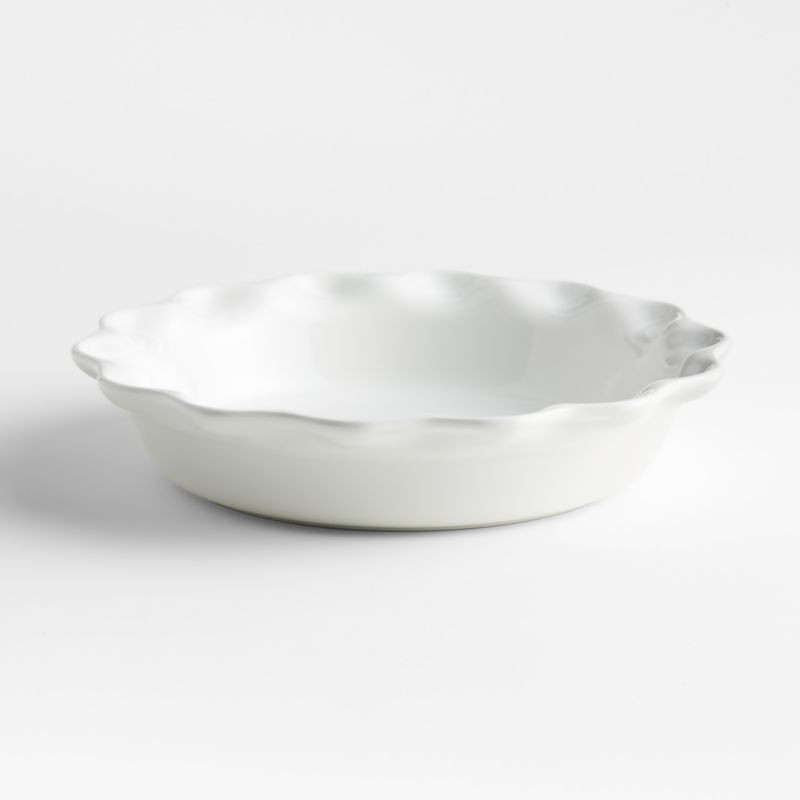 Le Creuset Heritage 9" White Ceramic Pie Dish + Reviews | Crate & Barrel | Crate & Barrel