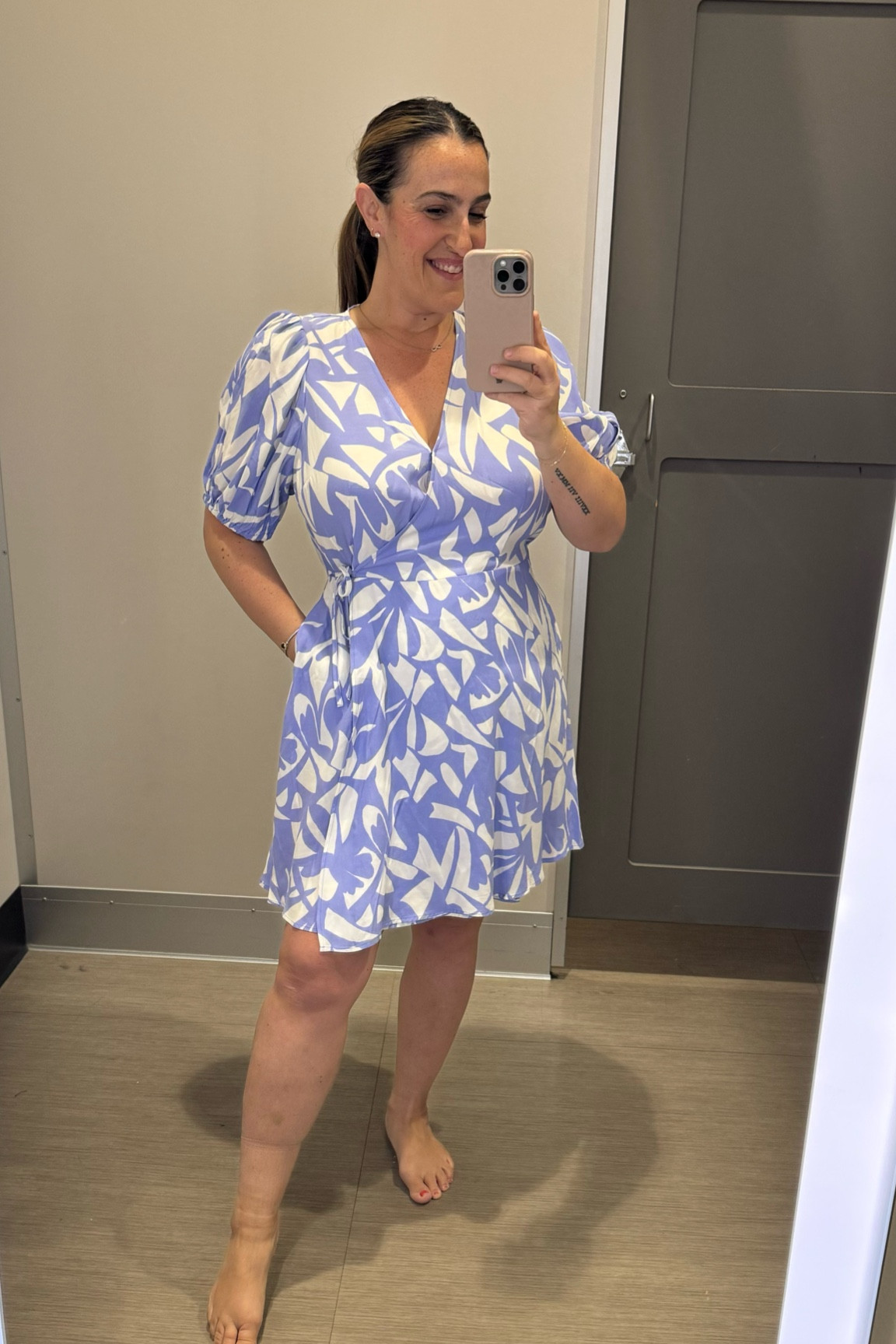 New target wrap dress! The colors are adorable! Wearing size large! 

#LTKfindsunder50 #LTKover40 #LTKmidsize