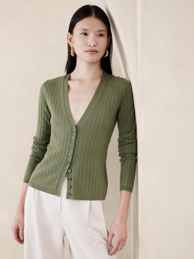 Search results for: "NEZHA MERINO CARDIGAN" | Banana Republic (US)