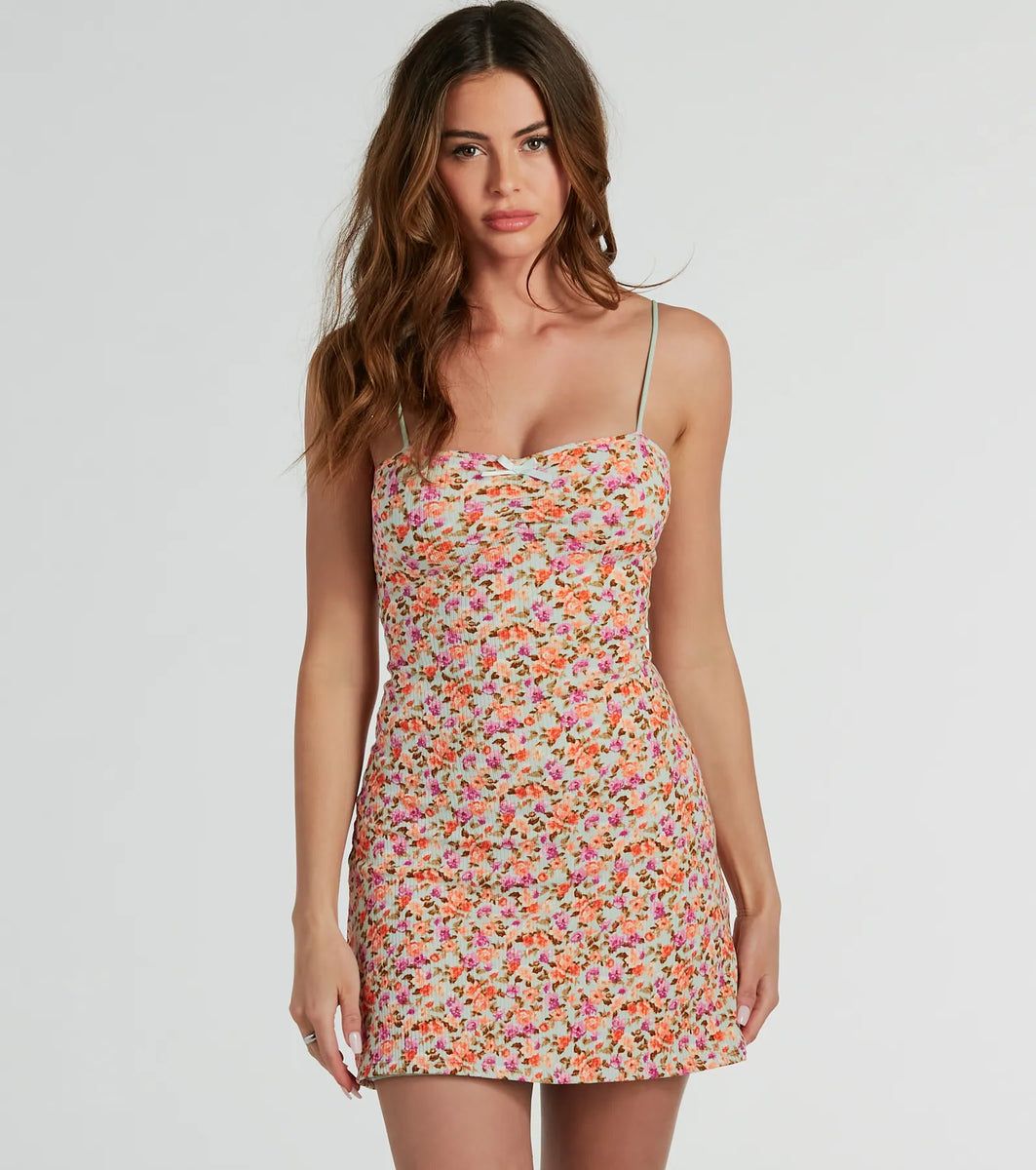 Day To Night Charm Lace-Up Ditsy Floral Mini Dress | Windsor Stores