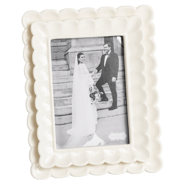 Large Scalloped Frame | Mud Pie