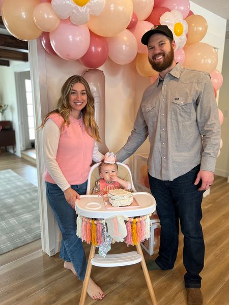 Our girl’s First Birthday Party 🥳🩷🎈 

Pink, Birthday Party, Floral, Flower Theme, Birthday Celebration, Girl Party, 1st Birthday, Baby Girl, Wrangler, Men’s Shirt, Women’s Sweater Vest, Family Clothess

#LTKfamily #LTKparties