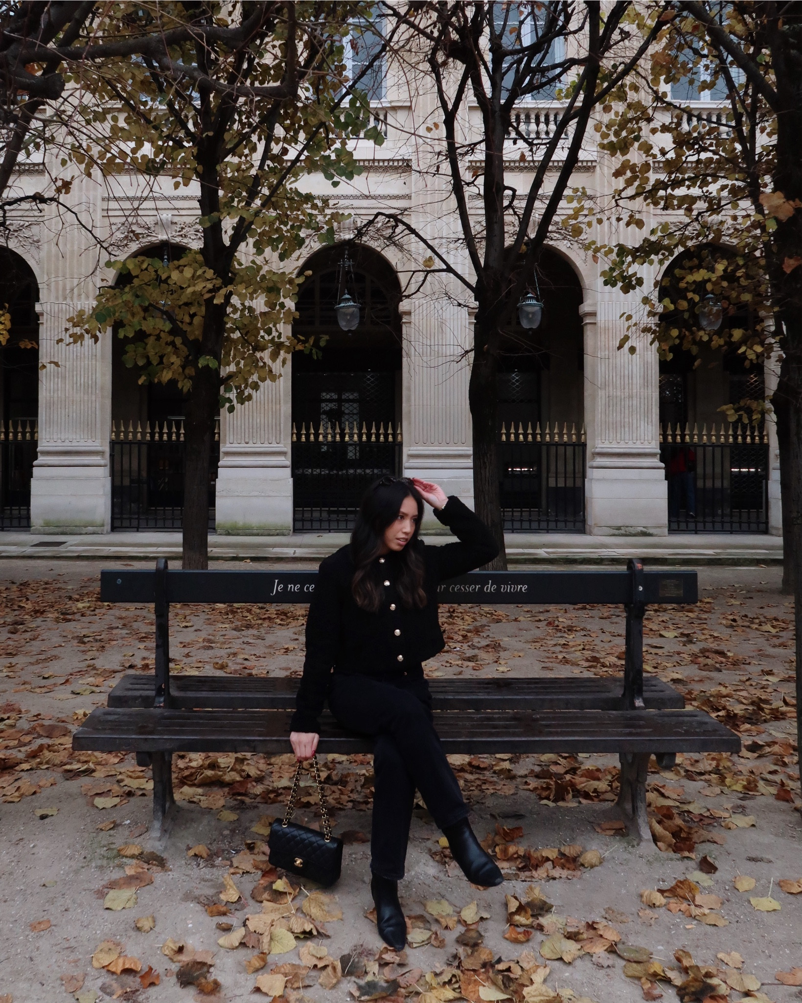 H&M jacket
Abercrombie jeans + boots
Chanel bag
Le Specs sunglasses

#LTKPetite