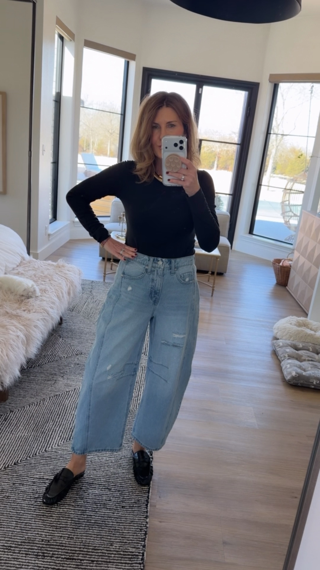 Wearing my true size in the barrel leg jeans 

#LTKootd