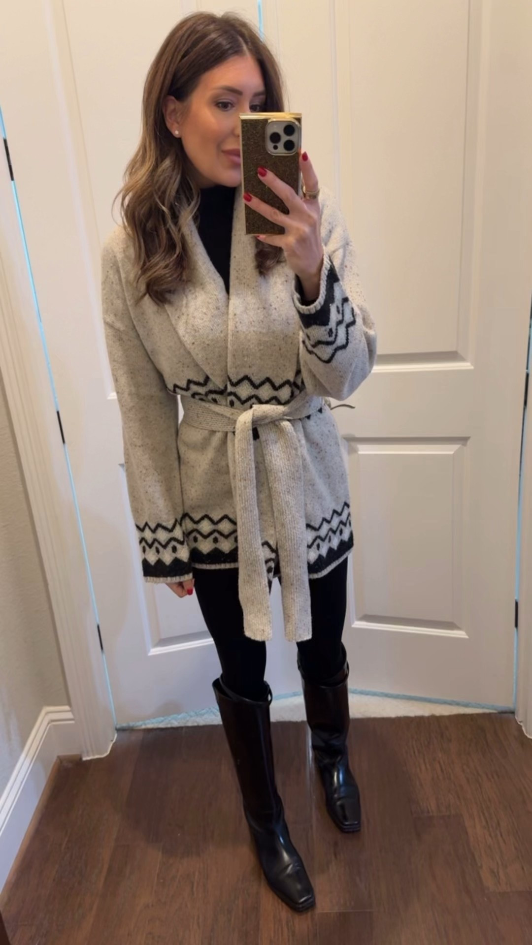 Medium in sweater, small in leggings 

#LTKootd