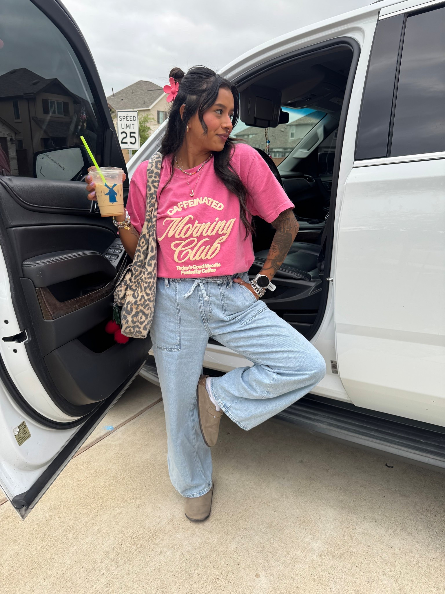 Casual mom spring outfit 

#LTKootd #LTKmomlife #LTKmorningroutine