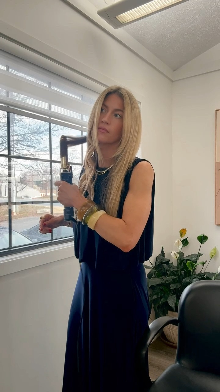 Navy maxi set! 
Top: wearing size small
Skirt: wearing size XS
Using Hot Tools 1” barrel 

#LTKgrwm #LTKootd #LTKSeasonal