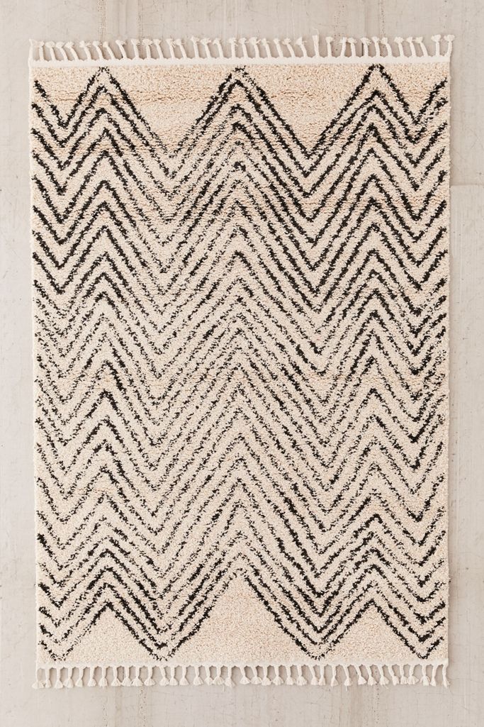 Chevron Shag Rug | Urban Outfitters (US and RoW)