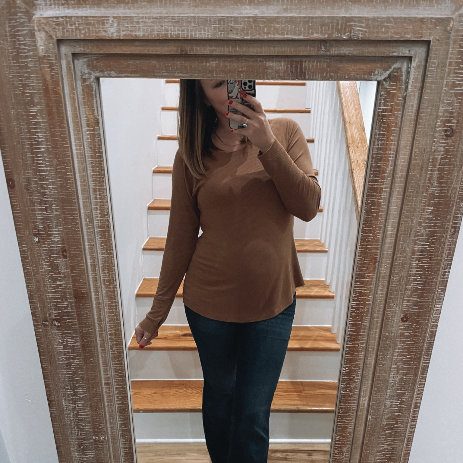 We all know aerie makes the softest tops. I’m wearing a size large and it is long enough for my pregnant girlies or just to cover the booty in leggings  

#LTKBump #LTKFindsUnder50 #LTKStyleTip