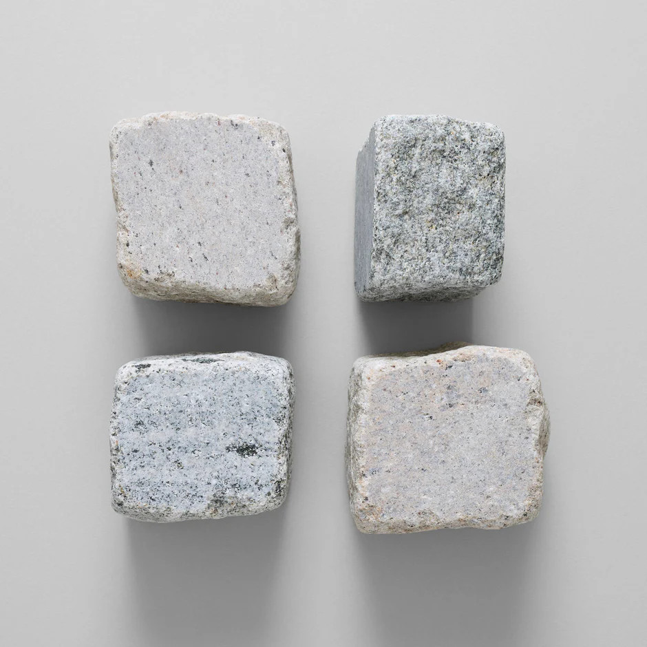 Granite Stand | Bloomist, Inc