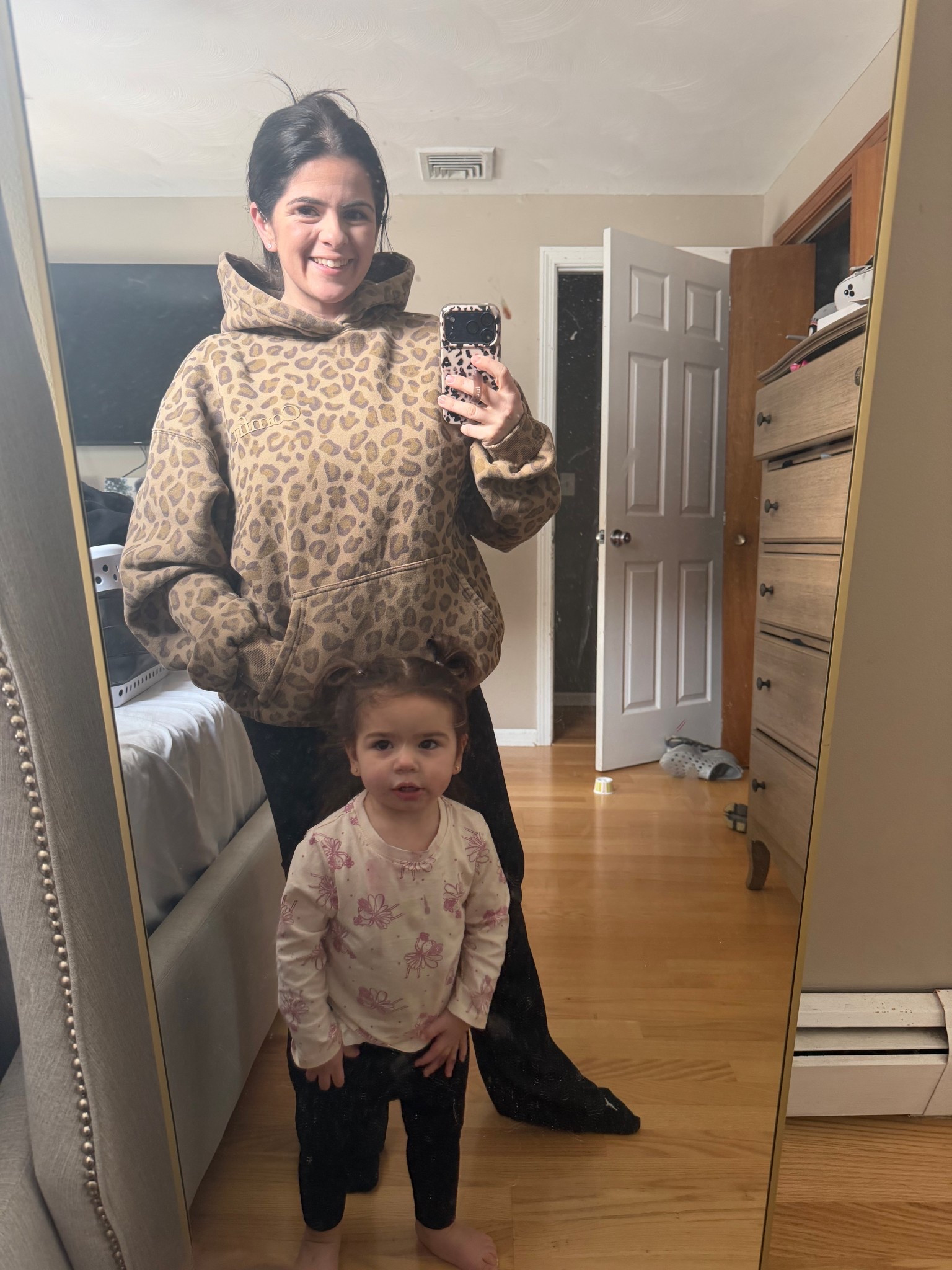 A mama and girly OOTD💕✨ 

#LTKootd #LTKmomlife #LTKgrwm