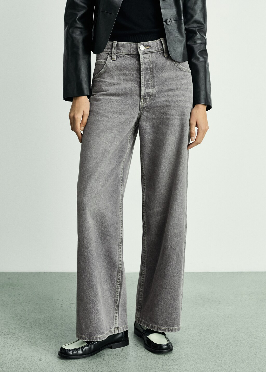 Loose mid-rise wideleg jeans - Women | MANGO United Kingdom | MANGO (UK)