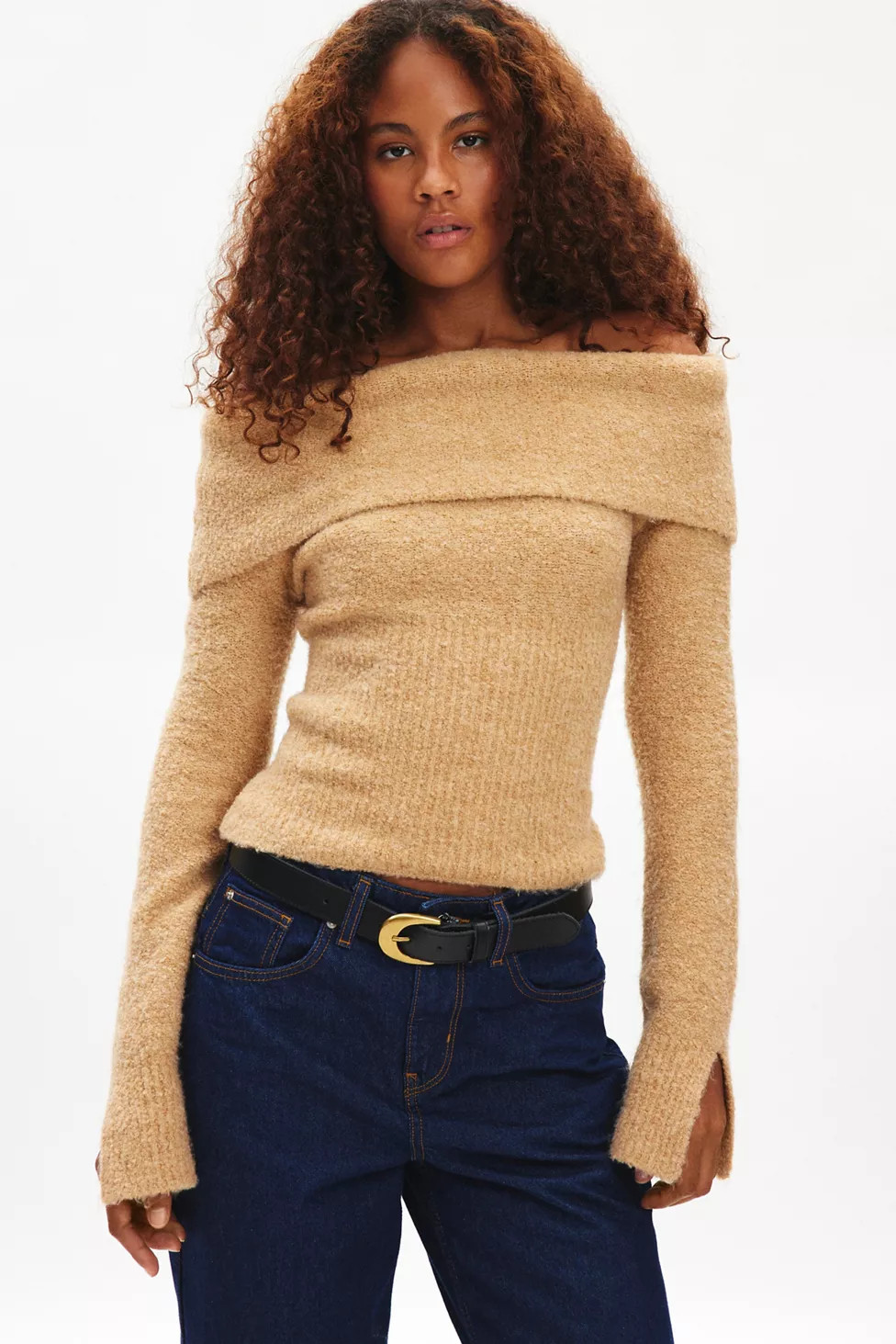 Kimchi Blue Isabel Cozy Off-The-Shoulder Sweater | Urban Outfitters (US and RoW)