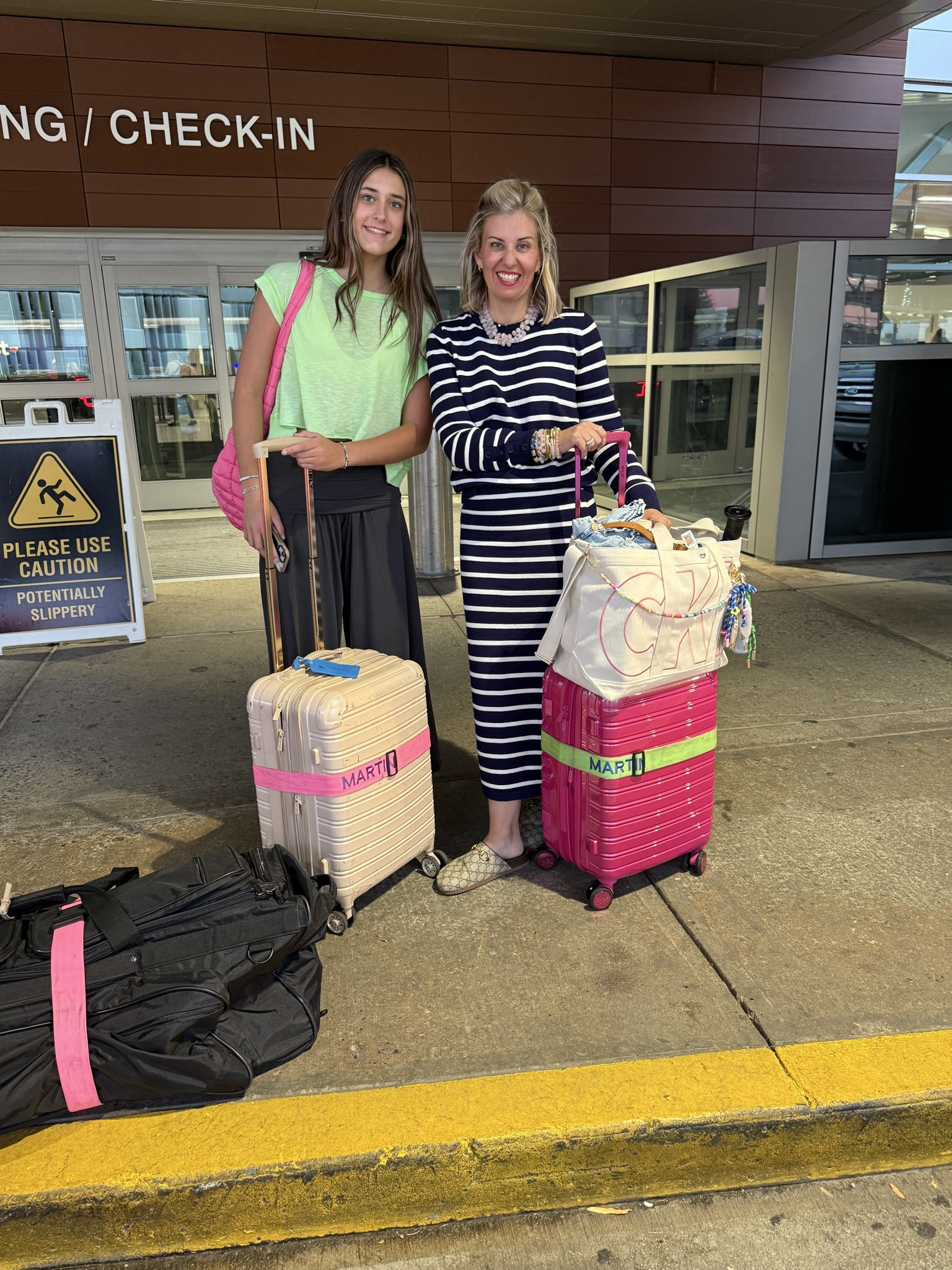 Travel look headed to FL for LAx tournament with my girl! 

#LTKTravel #LTKdayinmylife #LTKmomlife