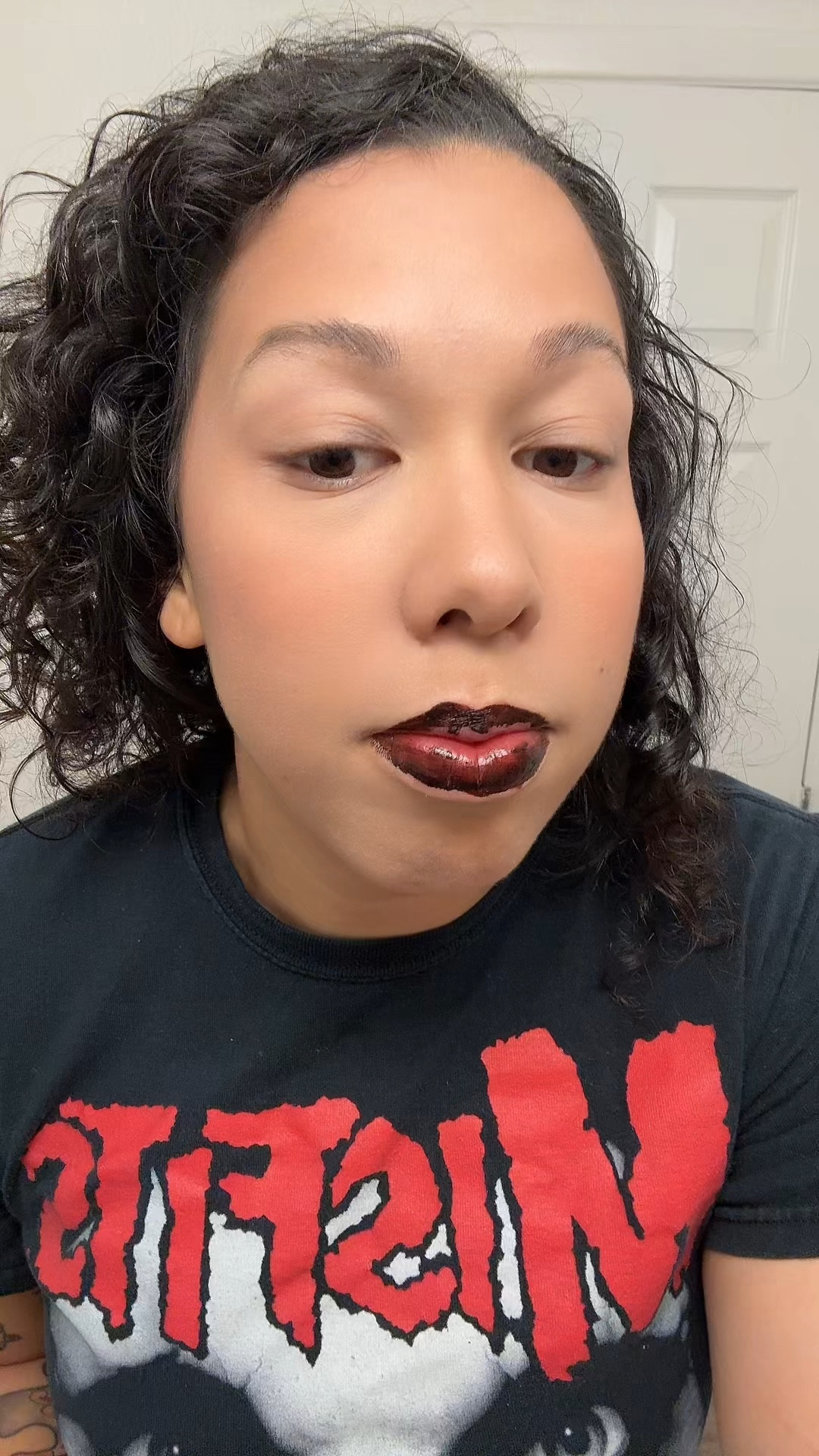 GRWM using my Ultimate Flawless, Blurred & Bright Face Bundle 💕
Today I’m using the pink one and if you love a soft matte look this is literally perfect. It gives that smooth, blurred, filter-like finish but still looks natural on the skin 😍
Watch how it blends out… it takes away shine, smooths everything, and gives that matte flawless skin without looking dry or heavy. I still love the yellow one too when I want a brighter look, but the pink one is my go-to for a clean matte base.
This has been my current GRWM routine, especially when I want that blurred matte makeup, flawless base makeup, and that soft, smooth skin look on camera ✨
If you’ve been looking for a matte makeup bundle, flawless face routine, or something that gives a soft blur matte finish, this one is definitely worth trying.
Pink or yellow next? 💗💛
#grwm #mattemakeup #flawlessbase #makeupbundle #tiktokmademebuyit

#LTKgrwm #LTKBeauty #LTKmomlife