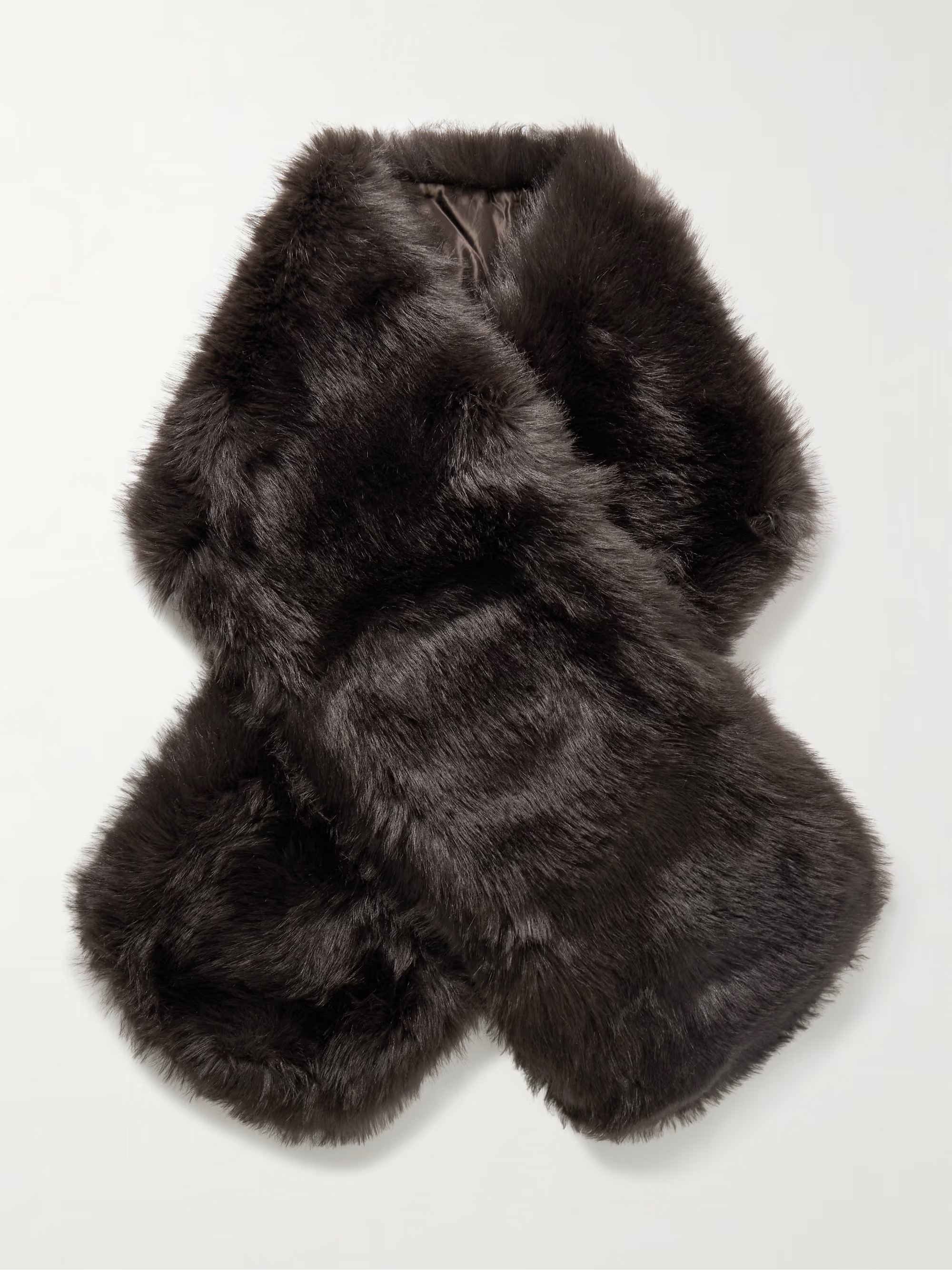 TOTEME's scarf is a perfect way to stay cozy at a fall or winter wedding. It’s made from plush ... | NET-A-PORTER (US)