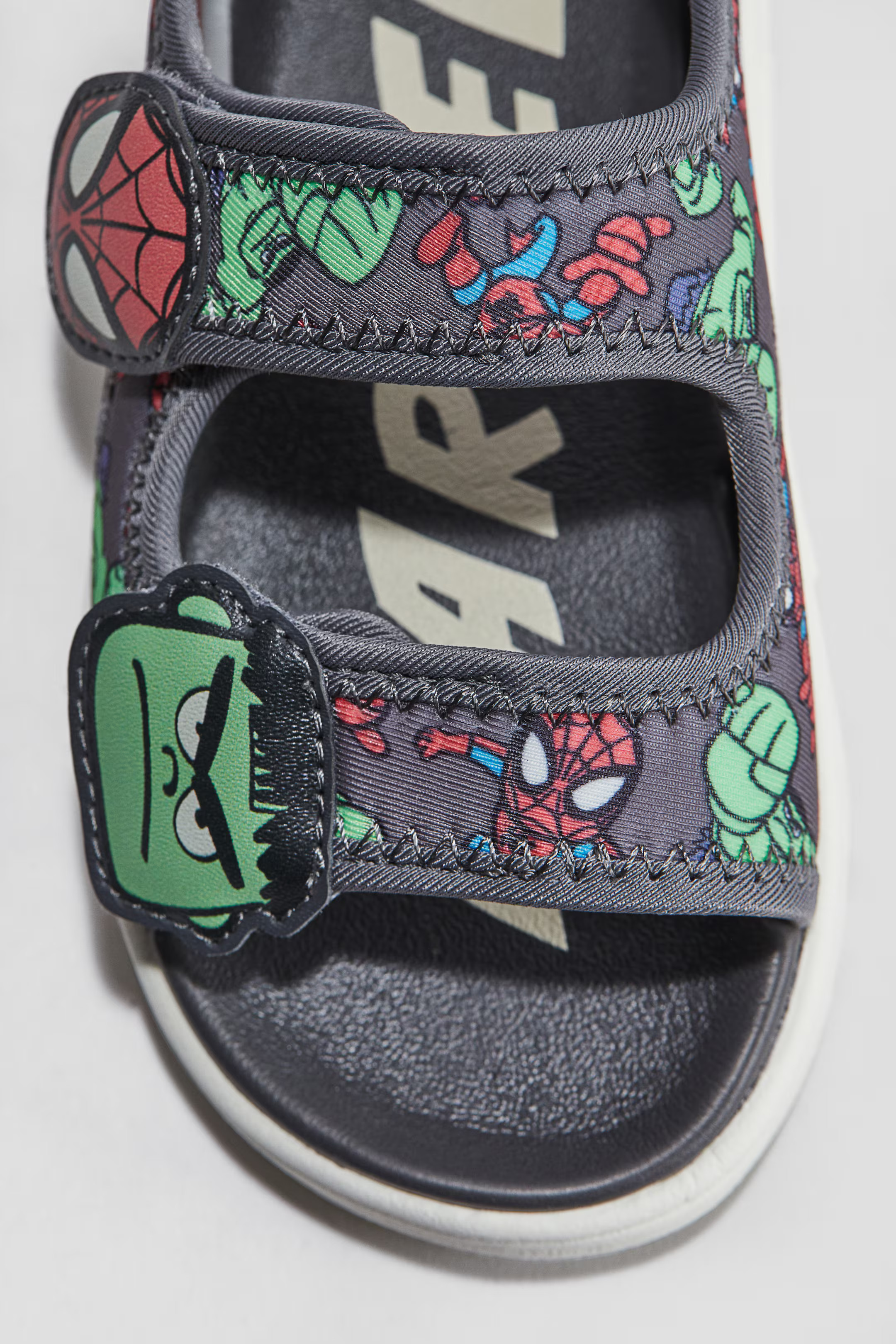 Motif-Detail Sandals - Gray/Marvel Comics - Kids | H&M US | H&M (US + CA)