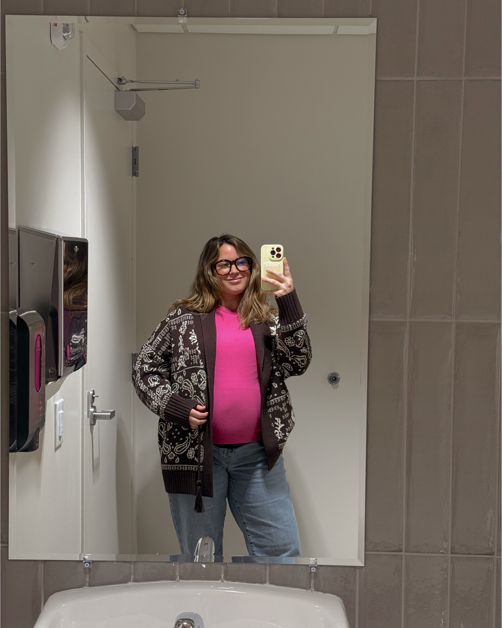 It’s giving chocolate covered strawberry 🍓 top is large, sweater is  large but looks like it’s no longer available on AF, linking a similar one from Gap, pants are 12

#LTKootd #LTKWorkwear #LTKBump