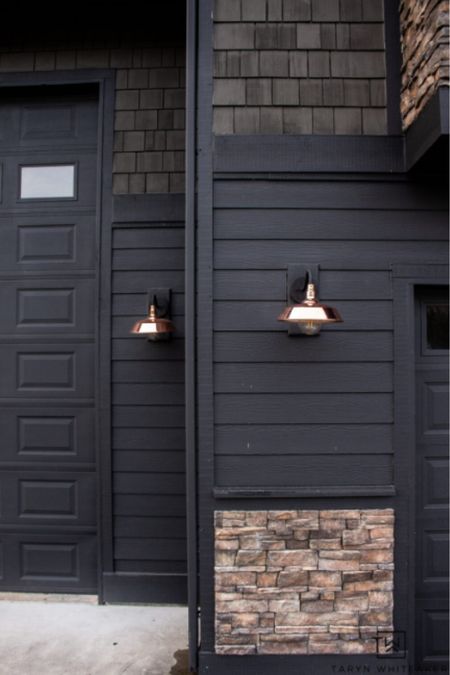 Exterior Lighting

Home exterior  Exterior lighting  Bonus room design  Modern home  Neutral home  Wall sconce  Lighting accents  Home accents

#LTKstyletip #LTKhome