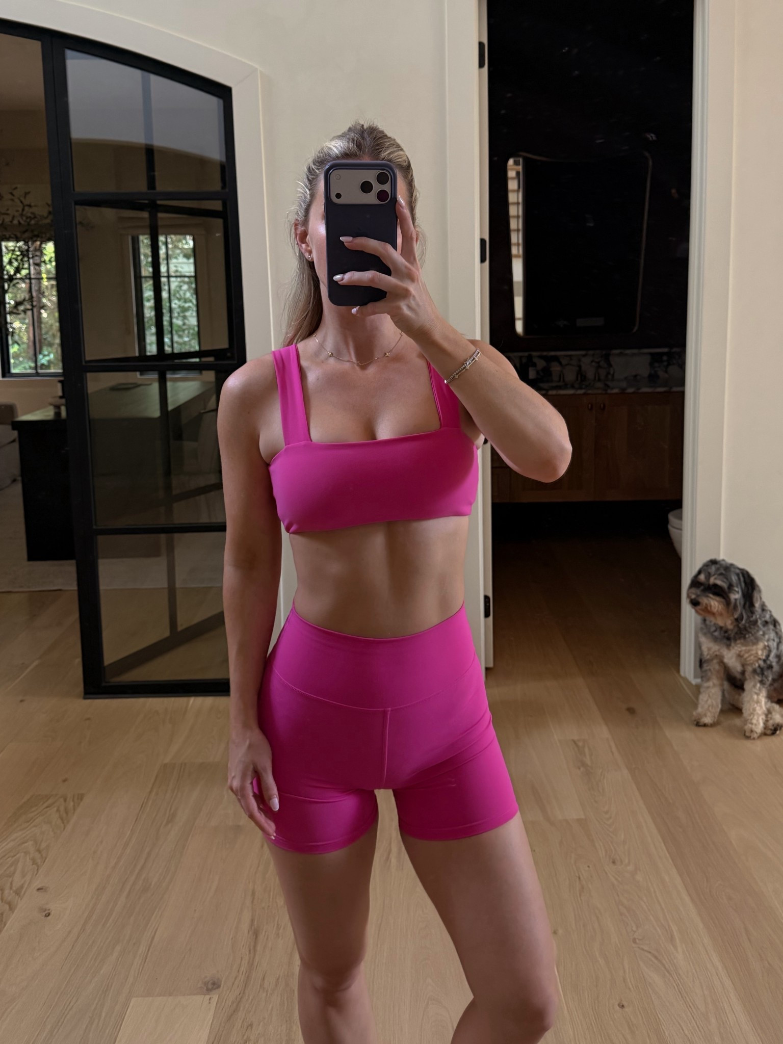Small in top and bottom!