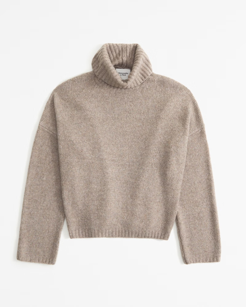 Wedge Turtleneck Sweater | Abercrombie & Fitch (US)