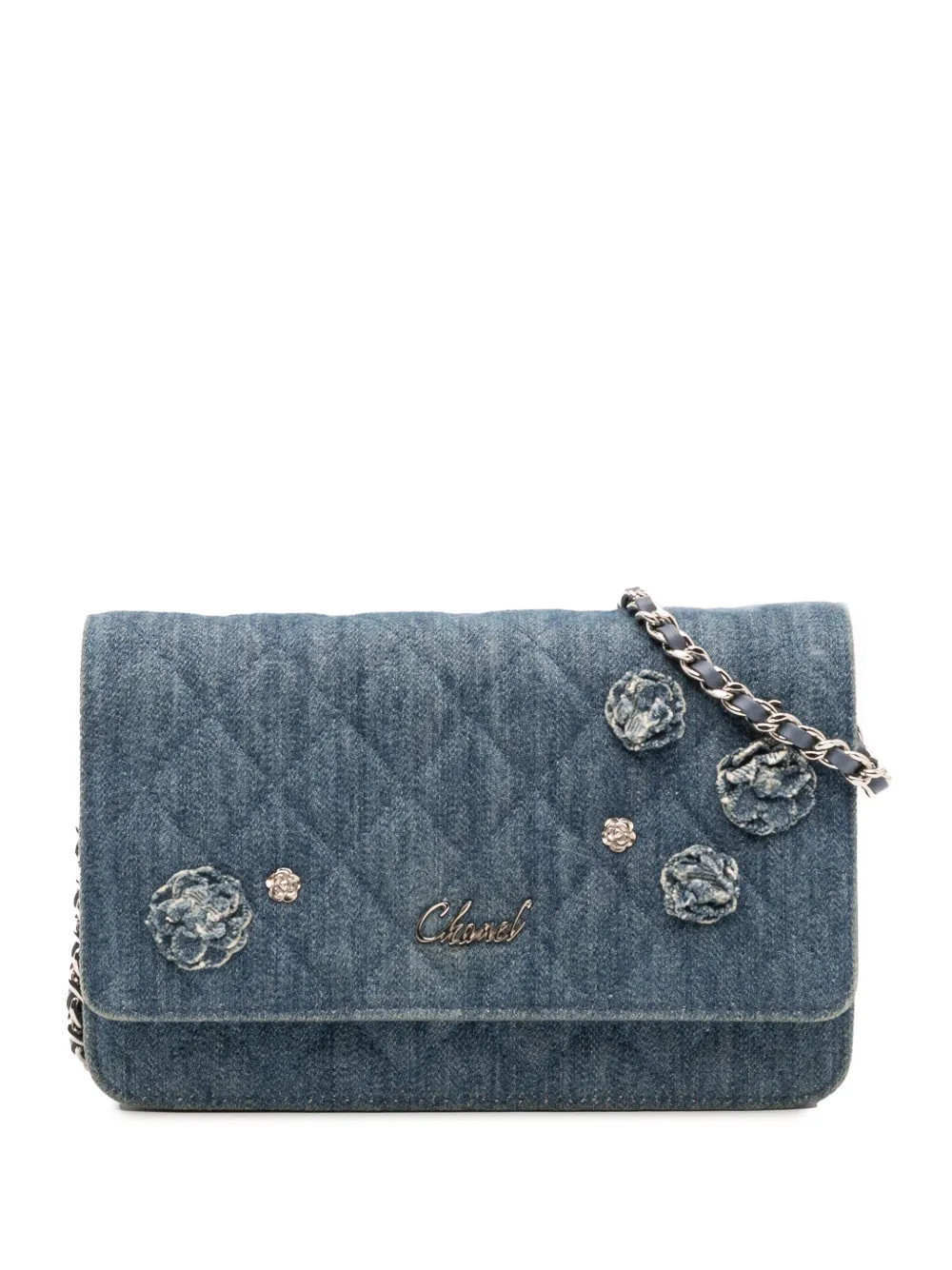 CHANEL Pre-Owned 2019 Quilted Denim Camellia Wallet On Chain Denim crossbody bag - Blue | Farfetch Global