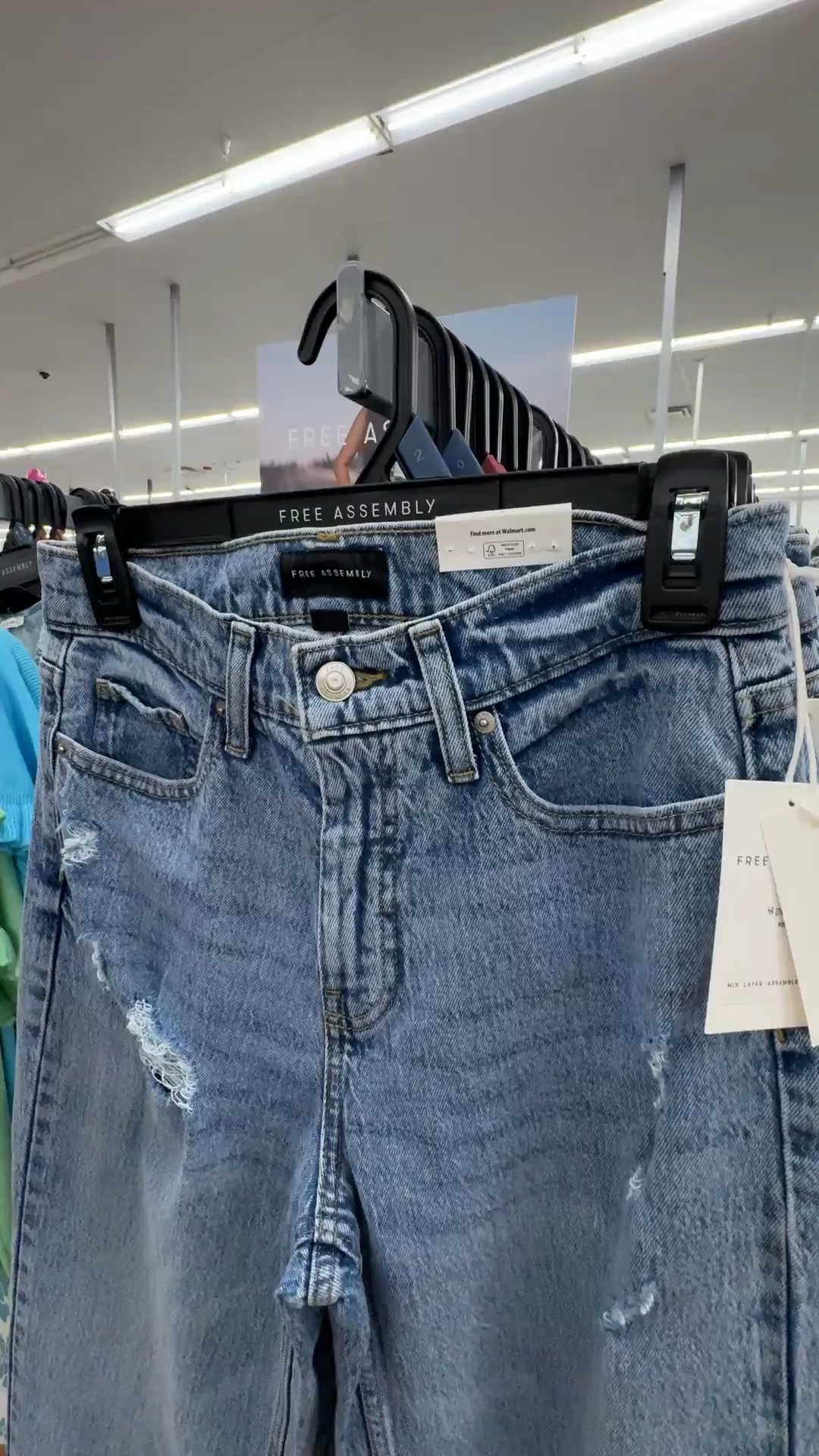 So impressed with these Walmart jeans

#LTKootd