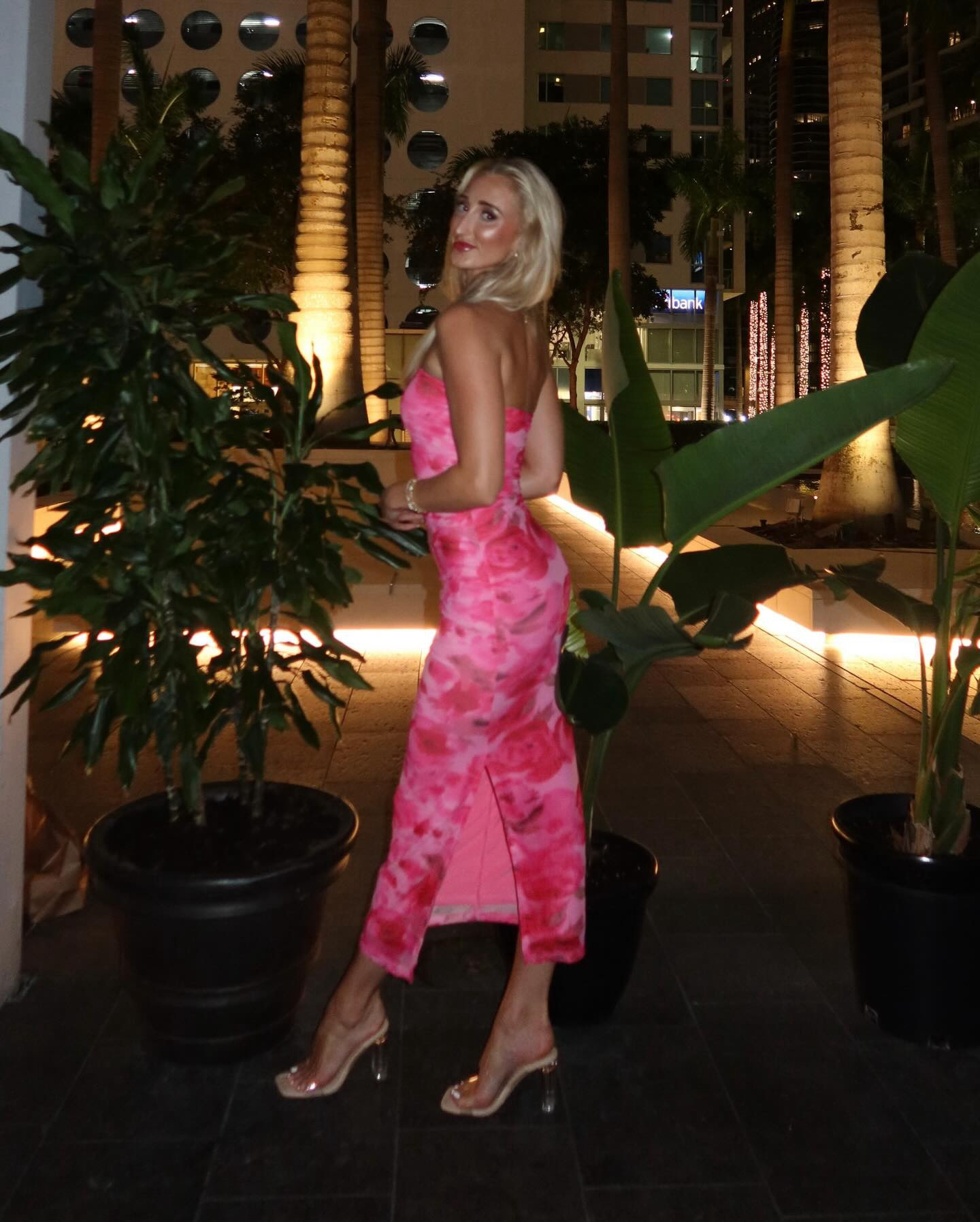 Very mindful, very demure 🤌🏼💕
 @hutongmiami