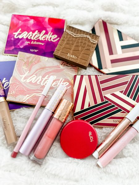 These are my most used @tartecosmetics products-many that I use every day!

My favorite shade in the powder blush is Natural Beauty!

#beautyover40 #beautyover50 #everydaymakeup 

#LTKbeauty #LTKover40