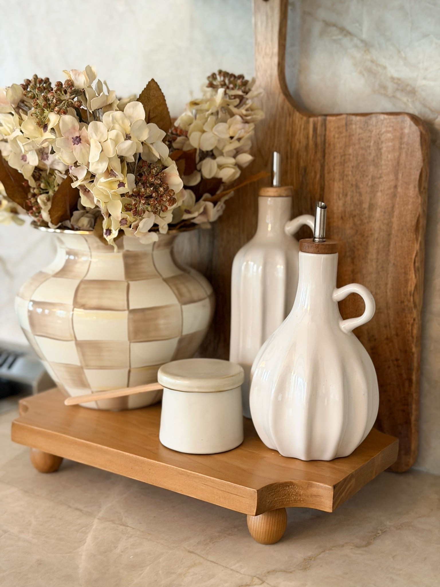 Simple fall kitchen counter styling🤎

#LTKdayinmylife #LTKSeasonal #LTKHome