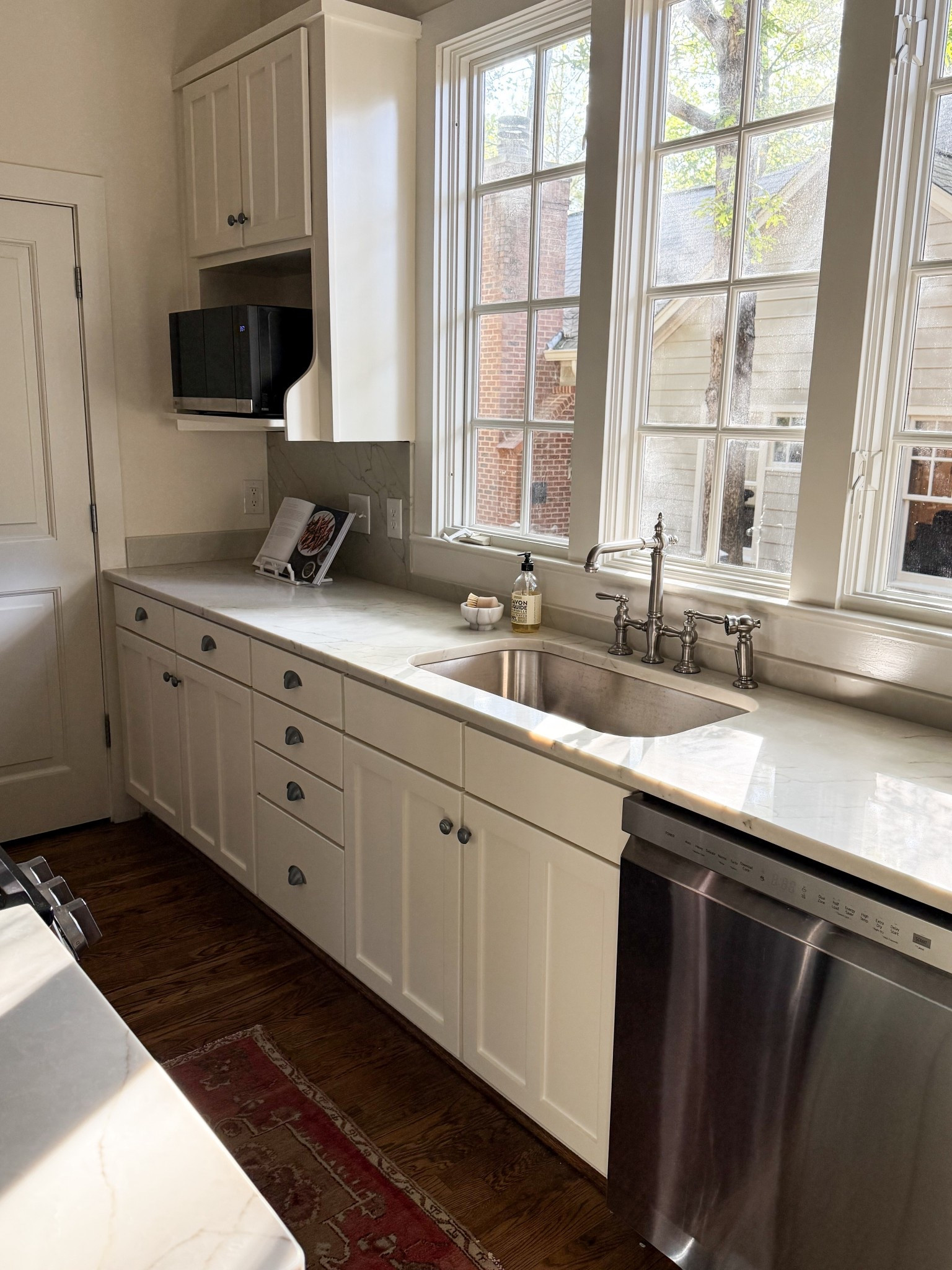 Kitchen faucet, bridge faucet, kitchen decor 

#LTKHome