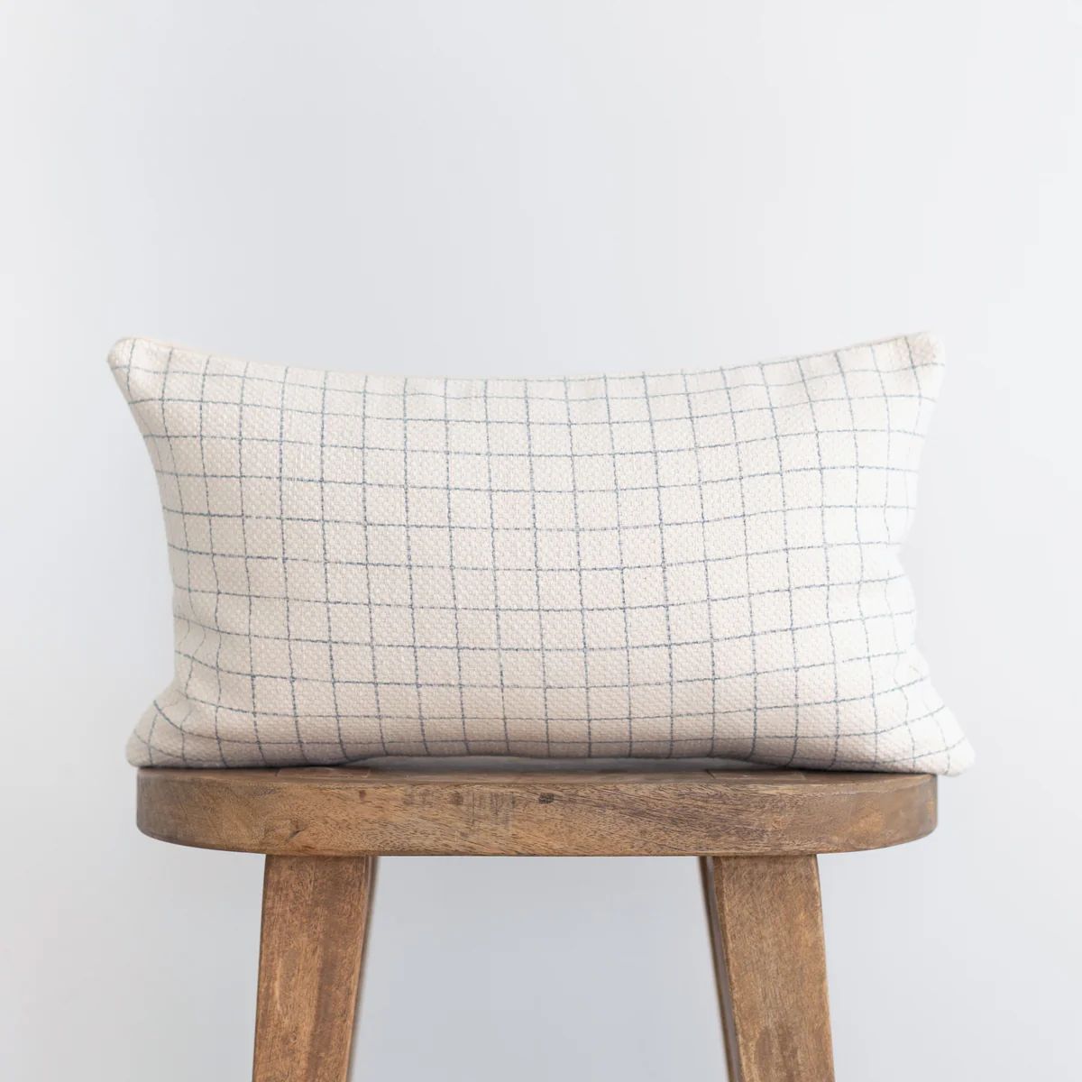 Wells Grid - Lumbar - 12x20" | 12x26" | 12x40 - Lumbar Pillow Cover | Woven Nook