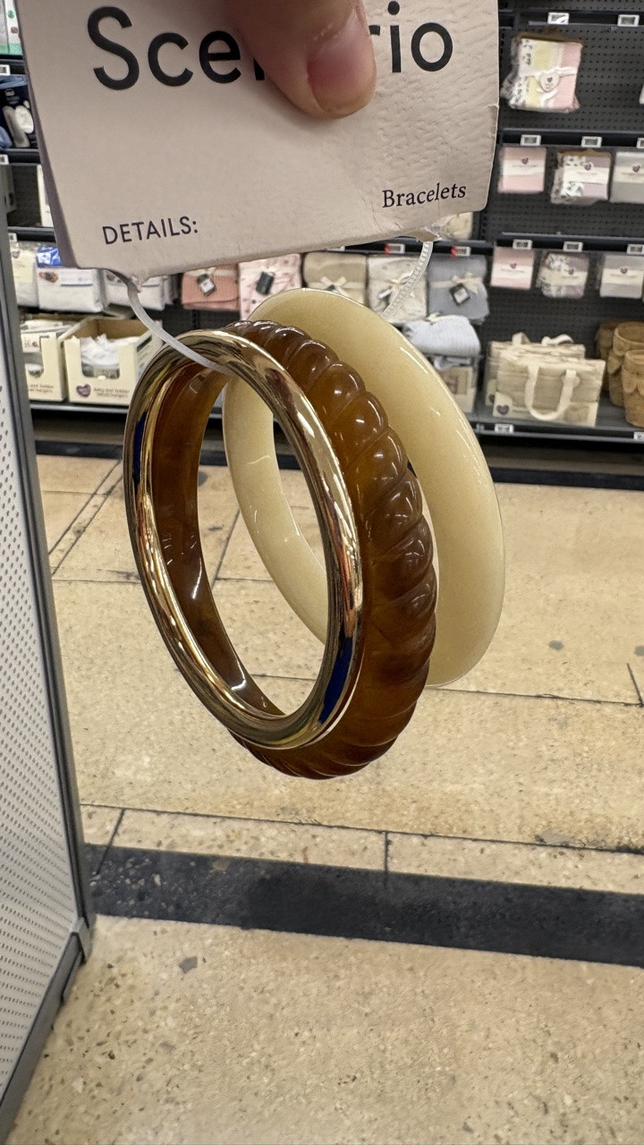 The scenario brand at Walmart is absolutely killing it. You have to check out these fun accessories! ￼

#LTKselfcare #LTKWorkwear