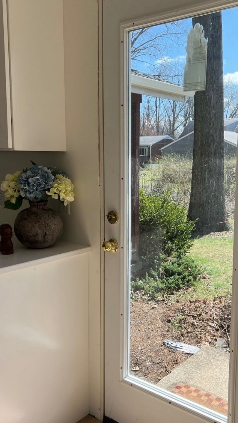 natural lighting is elite with this door >>> total game changer with kitchen lighting!!!

Jeld Wen 32x80 full view glass steel door - prime white - pre hung with brickmould 

#LTKHome #LTKWatchNow #LTKFamily