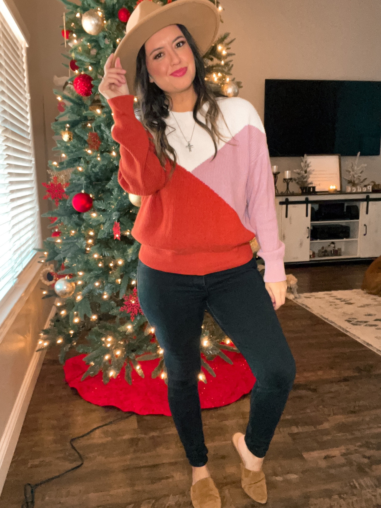 Cozy vibes


#LTKstyletip #LTKunder100 #LTKcurves