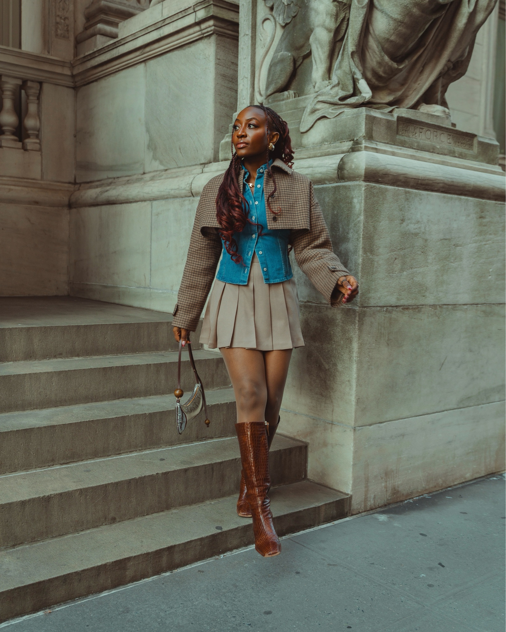 Absolutely loved styling this look. Playing with shapes is one of my favorite things to do! Wearing a size small in the top! Boots are True to size.

Coat is no longer available on GU’s site, but I’ve seen some floating around on DePop and Poshmark. It’s definitely worth it! 