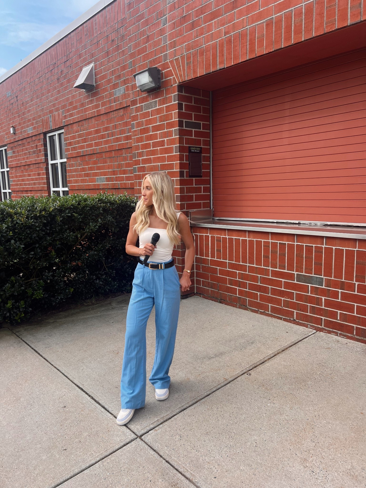 Peppermayo linen pants 🤍

Linen, trousers, work outfit, ootd, reporter, petite fashion, workwear