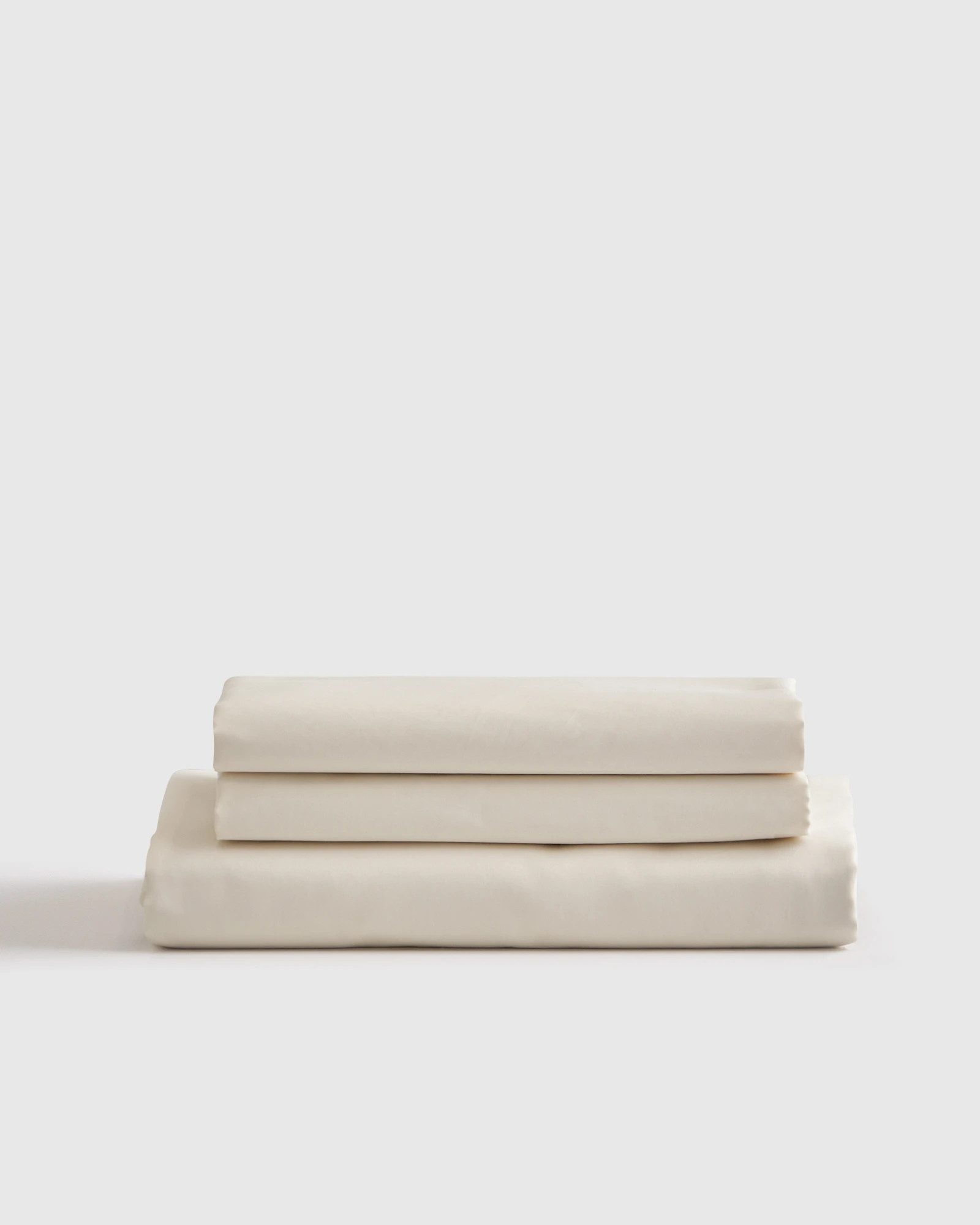 Luxury Organic Sateen Fitted Sheet Set in Ivory | Quince