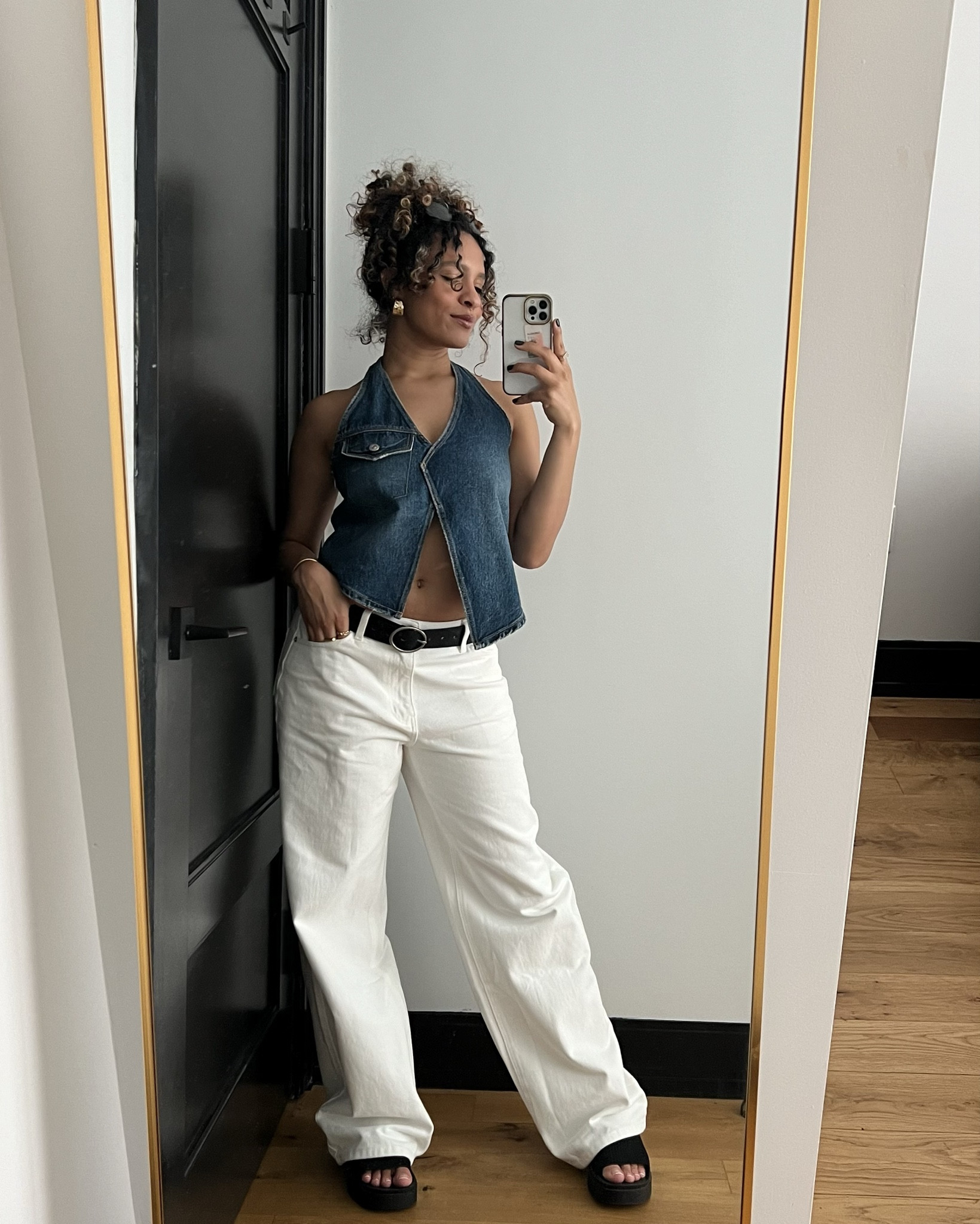 White baggy denim 🤍 my favorite summer pants 🌴

#LTKFindsUnder100 #LTKStyleTip