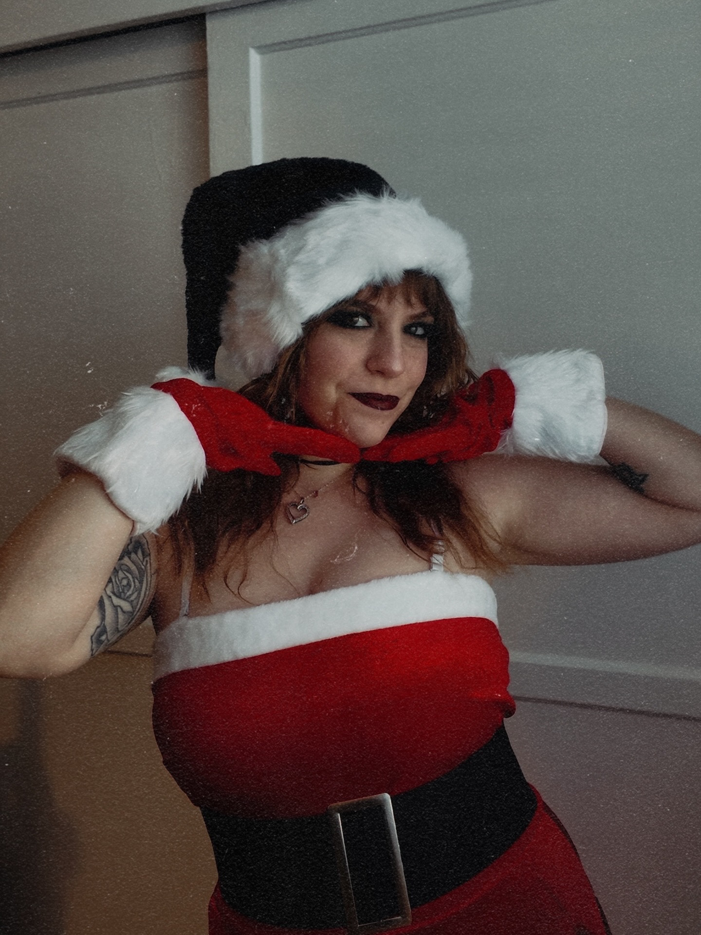 let me be ur santa this year 🧑‍🎄 
.
.
.
.
.
.
.
.
.
.
Santa costume alt emo Christmas happy holidays Santa hat smokey eyes dark makeup Santa Claus Saint Nick

#LTKgrwm #LTKSeasonal #LTKBeauty