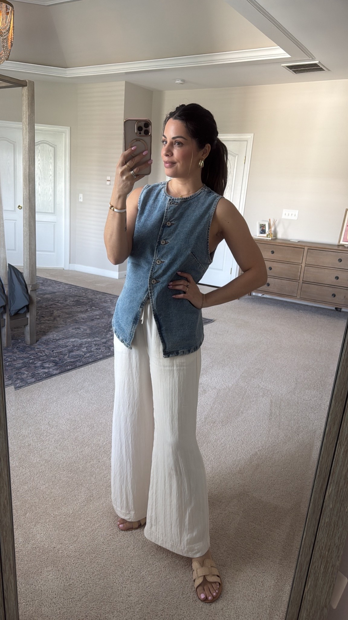 Got so much wear out of this vest last year! Wearing it again all spring and summer! ❤️