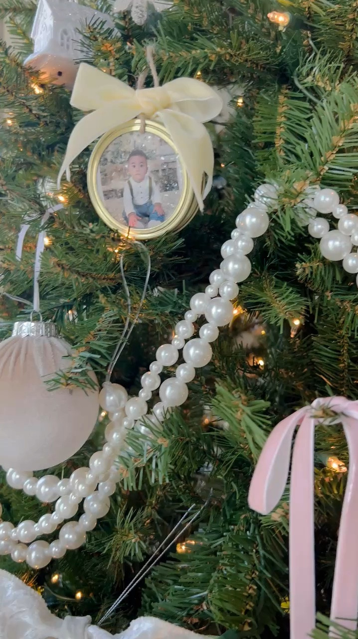Pinkmas Christmas 🌲🎀🤍

#LTKHoliday #LTKHome #LTKSeasonal
