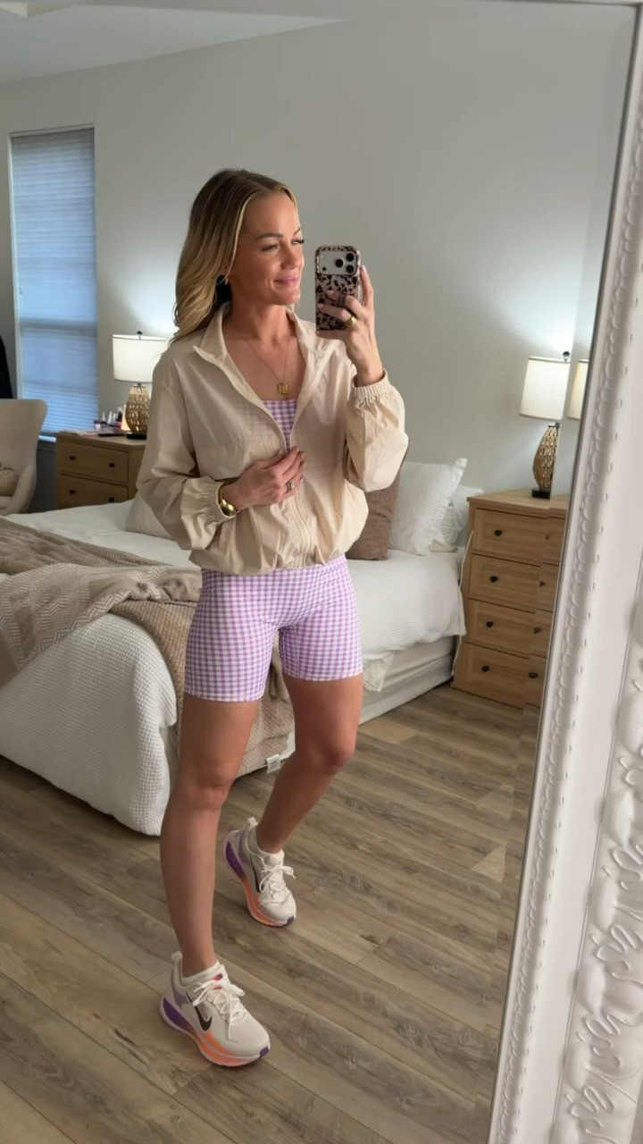 This jacket is so perfect for this time of year and I love it so much that I have it in multiple colors!  

 #LTKootd #LTKSeasonal #LTKActive