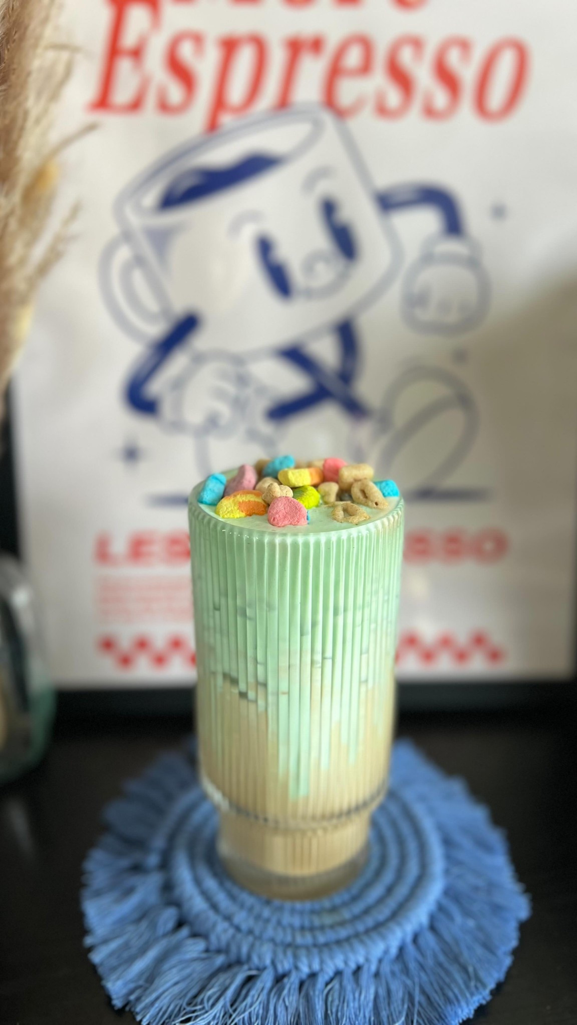 Happy St. Patrick’s Day! Everyone gets to be Irish for a day so make sure you celebrate with this Lucky Charm Latte! I used lucky charms cereal milk and topped it with white chocolate cold foam (colored green) & extra lucky charms 🍀🌈

•bianco doppio @nespressousa 
•sweet cream creamer @chobani 
•lucky charms cereal
•heavy cream 
•white chocolate sauce @torani 
•green food coloring 

✨I’m Meg, the Iced Coffee Connoisseur! I’m bringing you all things coffee — including fun at home recipes & honest reviews of coffee shops all across NJ✨

#icedcoffeeconnoisseurs #athomecoffee #coffeeinspo #coffeerecipes #athomecafe #nespressorecipes #luckycharms #luckycharmscereal #cerealmilklatte #luckycharmslatte #luckycharmscerealmilklatte #latterecipes #stpatricksday #stpaddysday #stpatricksdaycoffee #stpatricksday2025 #lucky