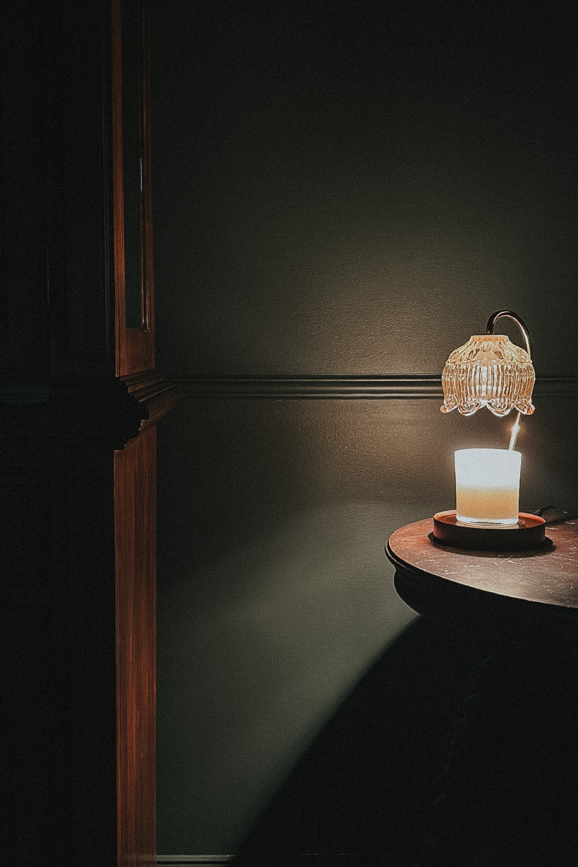 Ambient lighting & fall scents - double win.

#LTKhome