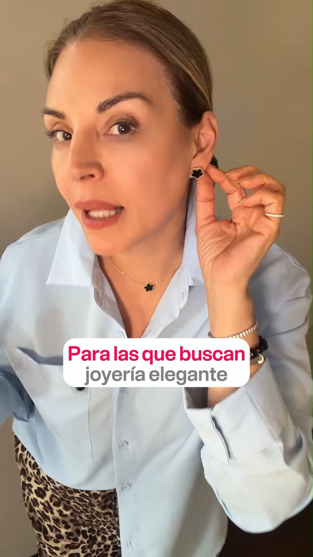 Para las que buscan joyería elegante

#LTKMothersDay #LTKOver40 #LTKBeauty