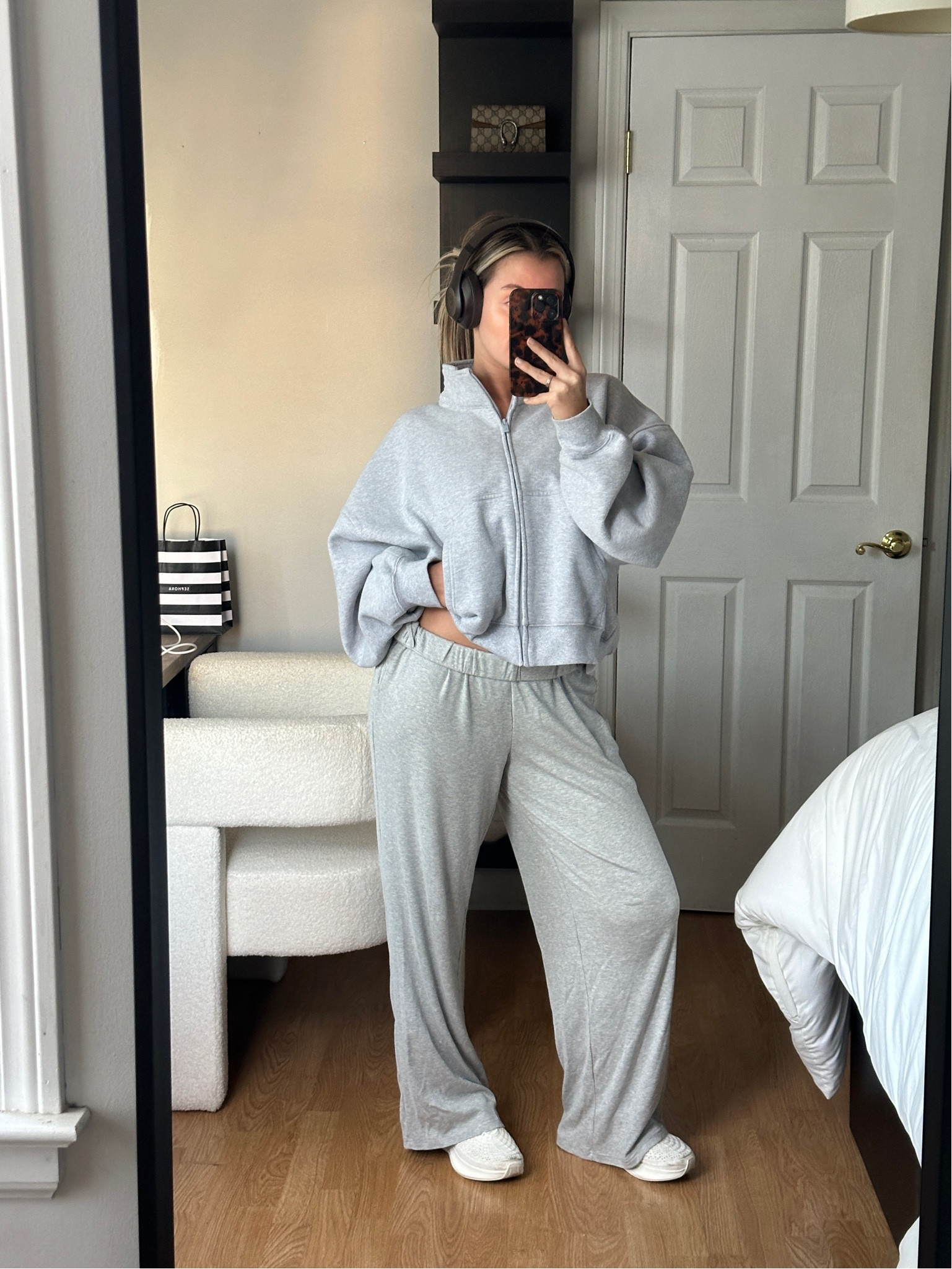 walk outfit 

#LTKU #LTKStyleTip #LTKBeauty