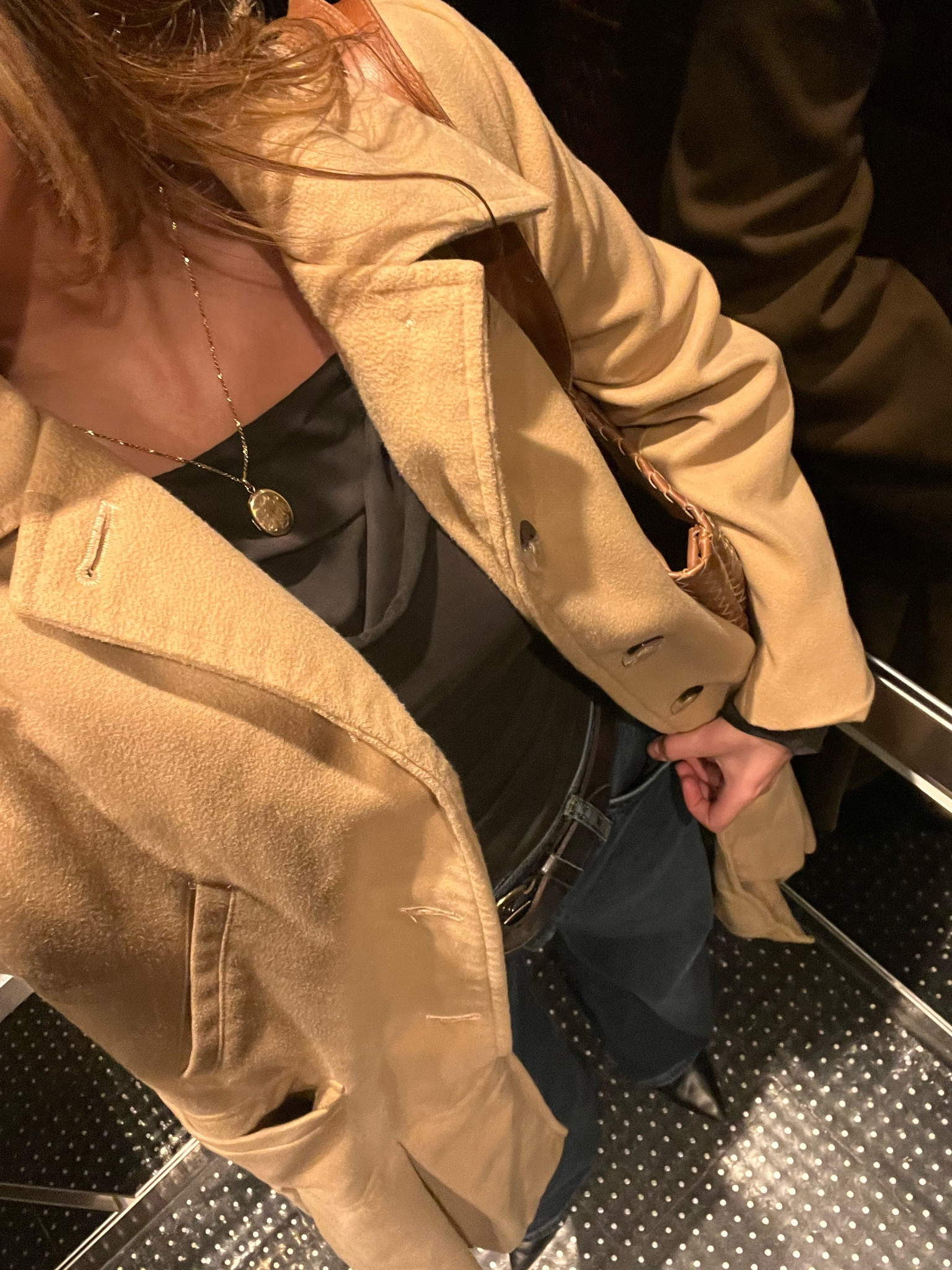 The perfect pointed black boot just restocked on Nordstrom rack #pointedblackboot #capsulwardrobe #bestshoes 