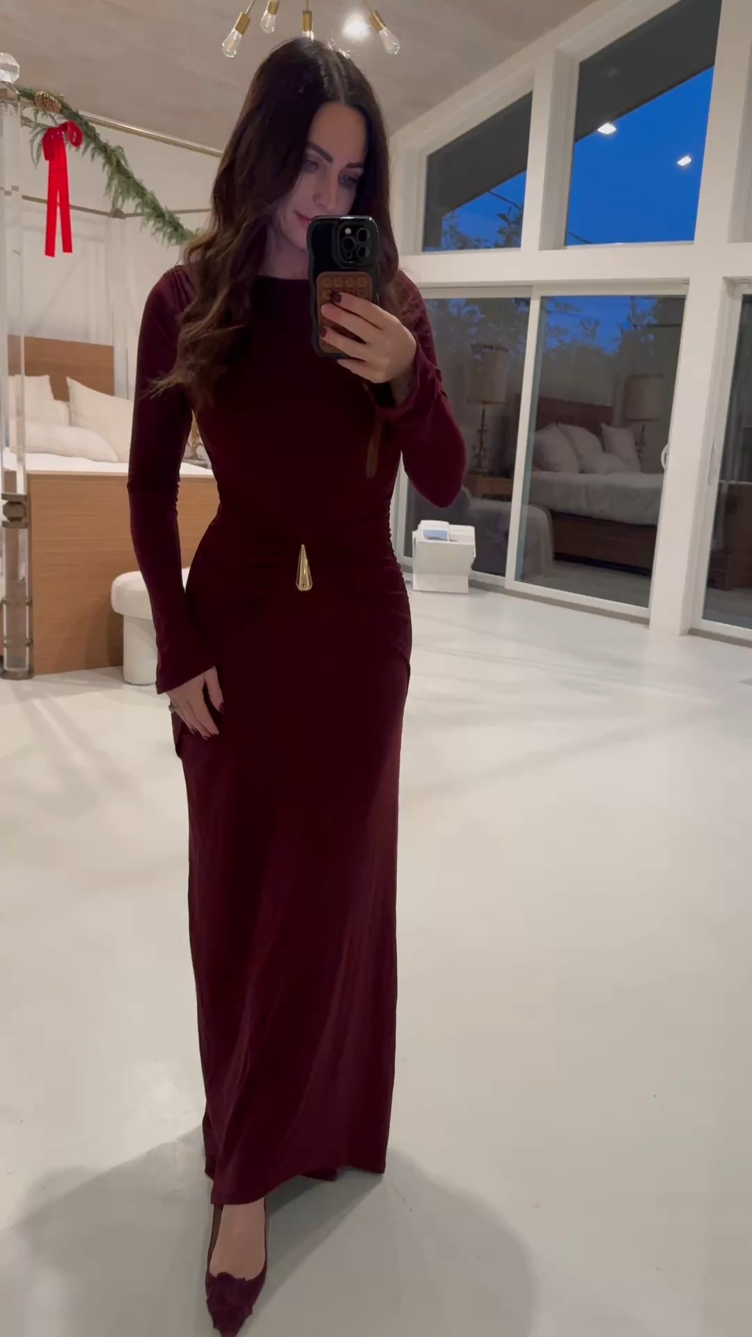 If you love comfy and chic then this is your dress! Comes in two colors and very flattering in the waist area ! 

#LTKFindsUnder50 #LTKHoliday #LTKFindsUnder100